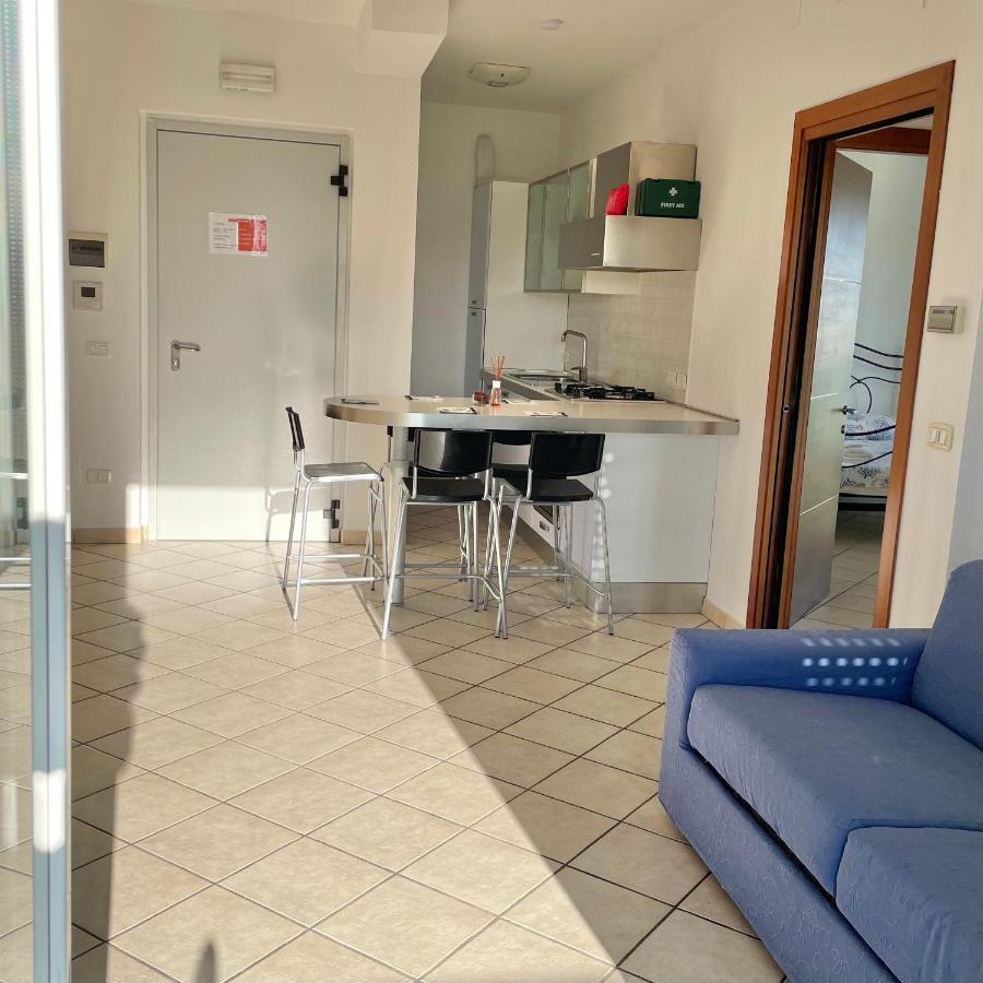 Apartamento Oltre L'Orizzonte Fermo Exterior foto